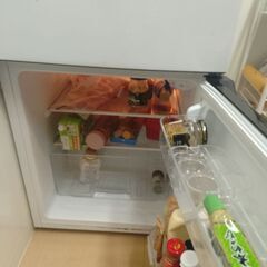 電子レンジ、冷蔵庫の画像