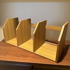 木製 ブックスタンドの画像
