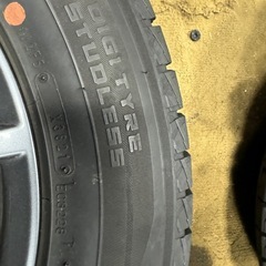 225/65/r17 スタッドレスタイヤ　バリ溝！　タイヤのみ4本の画像