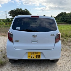 ミライースの画像