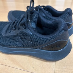 アンダーアーマーシューズの画像