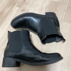 16日迄ブーツ　Mの画像