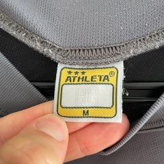 値引き、アスレタ、ATHLETA サッカーシャツ、Mサイズの画像