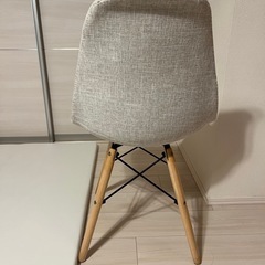 北欧風 ダイニングチェア（ファブリック×木脚）グレーカラーの画像