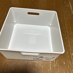収納ボックス　蓋付きの画像