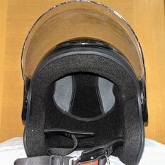 ブラック ジェットヘルメット クリアシールド付きの画像