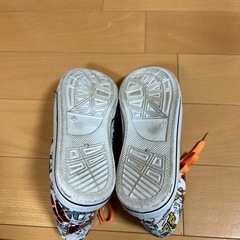 トムジェリスニーカーの画像