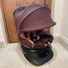 エールべべ　クルットNT2  チャイルドシート①の画像