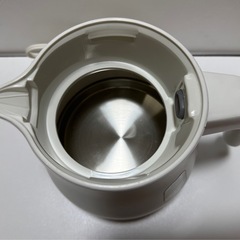 【美品】タイガー 電気ケトル わく子 0.6L PCM-A060 ホワイトの画像