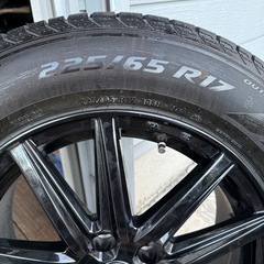 スタッドレスタイヤの画像