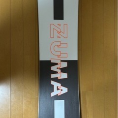 【1度使用】ZUMA（ツマ） スノーボード 板　146㎝の画像