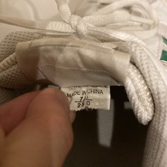 スニーカー25センチの画像