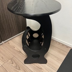 サイドテーブルの画像