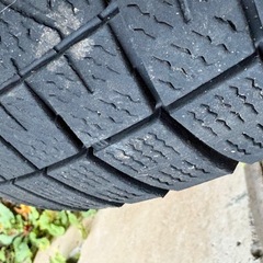 現行シエンタスタッドレス 185/65R15 純正ホイール付きの画像