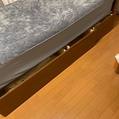 シングルベッドの画像