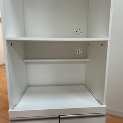 交渉成立です。食器棚の画像