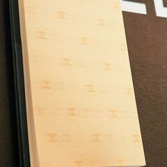 新品未使用品。CHANEL(シャネル) オイルコントロールティッシュ。専用ケースとミラー付、いかがでしょうか？ の画像