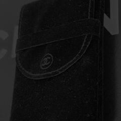 新品未使用品。CHANEL(シャネル) オイルコントロールティッシュ。専用ケースとミラー付、いかがでしょうか？ の画像