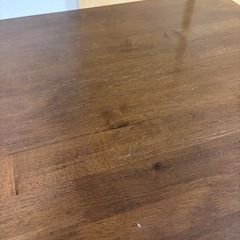 ダイニングテーブルの画像