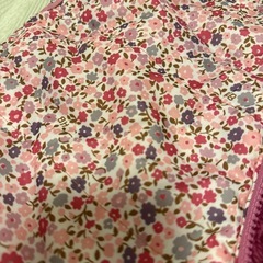 ジャンプスーツ　花柄フード付きジャンパーの画像