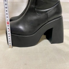 EMODA タンクソールバルキーブーツ S 黒 厚底 スクエアトゥ 22.5㎝の画像