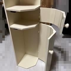 トイレ　収納棚　コーナー　ホワイト　アイボリーの画像