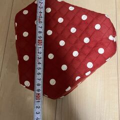 ハンドメイド品　牛乳パック足置き（オットマン）の画像