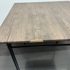 ダイニングテーブルの画像