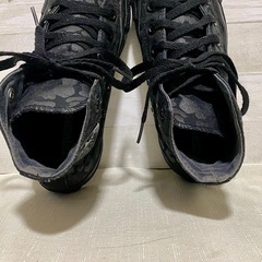 【美品】コンバース オールスター ハイカット 22.5cm 黒 迷彩柄の画像