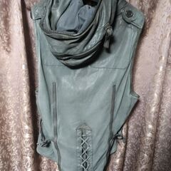 レザーベストの画像