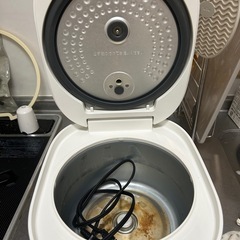 炊飯器 5.5合炊きの画像