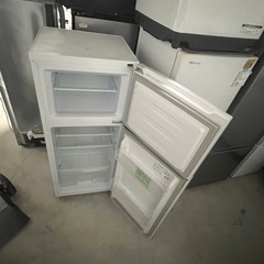 NO B704🌈福岡市内配送設置無料✨🌈冷蔵庫 ホワイト HR-B12C [120L /2ドア /右開きタイプ] [冷凍室 29L] 2020年の画像