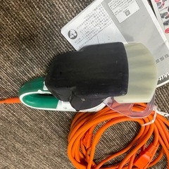 マキタ芝生バリカン　交換用刃2セット付きの画像