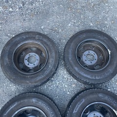 ハイエース　スチール ホイール 4本　195/80R15 107/105L LT 
スタッドレスの画像