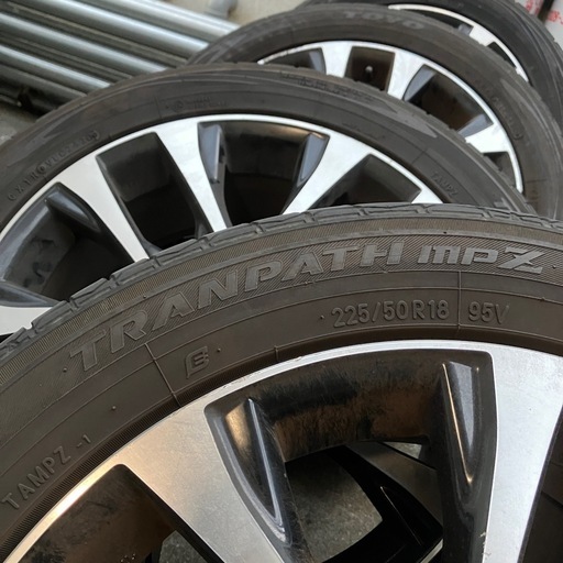 決まりました。中古タイヤ トーヨータイヤ 225/50R18  