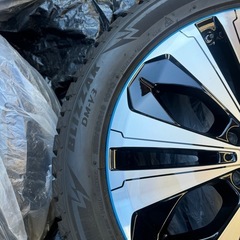 Mercedes 19インチホイールとBLIZZAK DM-V3の画像
