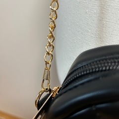 ショルダーバッグ　レディースショルダーバッグ　コンパクトサイズ　ブラックの画像