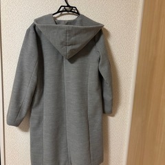 LEPSIMグレーフード付きコートの画像