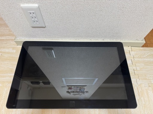 Elo touch タッチパネル、PCモニター