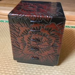 牡丹柄の小物入れ、お譲りしますの画像