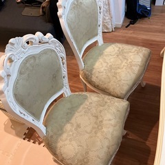 アンティーク調　ダイニングテーブル　ホワイトの画像