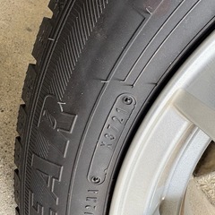 ②16インチのスタッドレスタイヤ　ホイール付き　中古品　4本　21年製　の画像