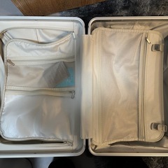 スーツケースの画像