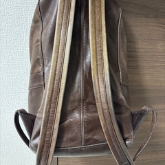 aniaryのレザーリュックの画像