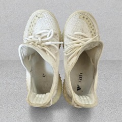 【adidas】Yeezy Boost 350 V2 Bone 27cmの画像