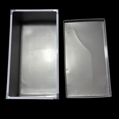 昭和レトロ ブリキ衣装ケース 白に馬の人形の画像