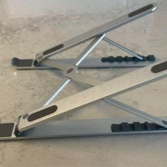 ノートパソコン タブレット スタンド 6段階調節可能 シルバーの画像