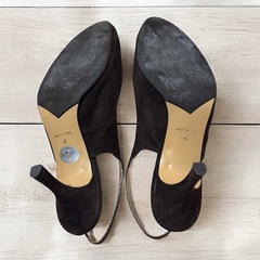 NATURAL BEAUTY スリングバックパンプス ブラックの画像