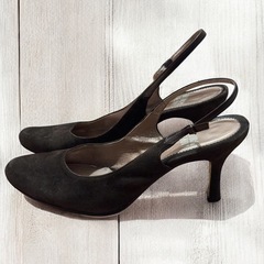 NATURAL BEAUTY スリングバックパンプス ブラックの画像