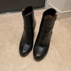 マイケルコース ブーツ 5M（22cm相当）の画像